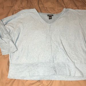Sky blue v-neck sweater 18/20